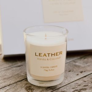 Vanilla & Coconut leather feel gift pack: geurkaars en geurstokjes, foto 5